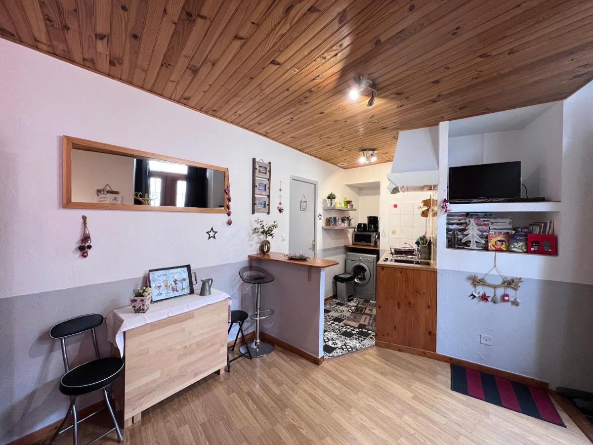 L'Astazou "Pret Gracieux Du Materiel De Ski" Au Studio Luz-Saint-Sauveur Exterior foto
